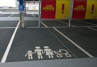 Familienparkplatz Ikea