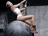 miley cyrus wrecking ball