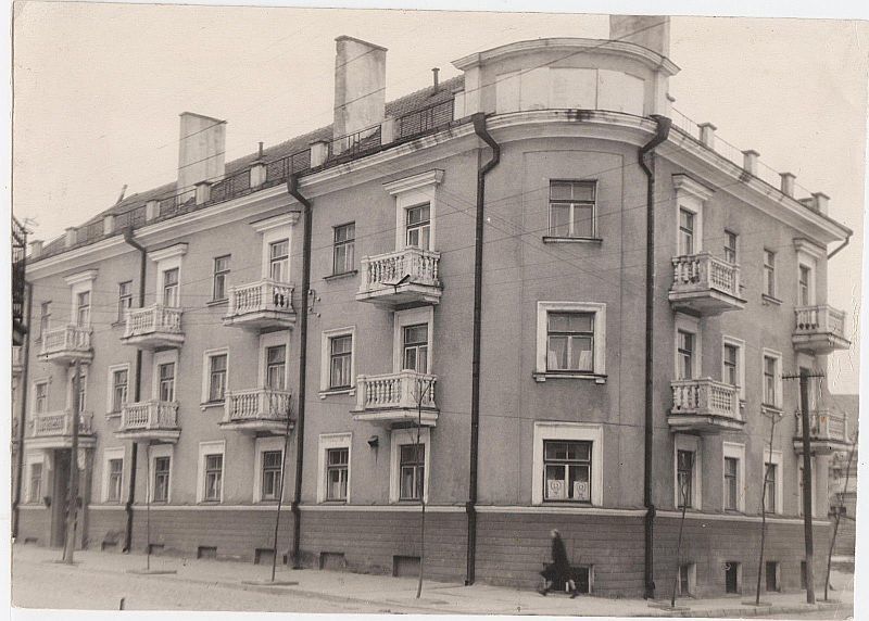 Click image for larger version  Name:	Siauliai.1954.Vilniaus-Rudes g..JPG Views:	1 Size:	89,4 kB ID:	1589588