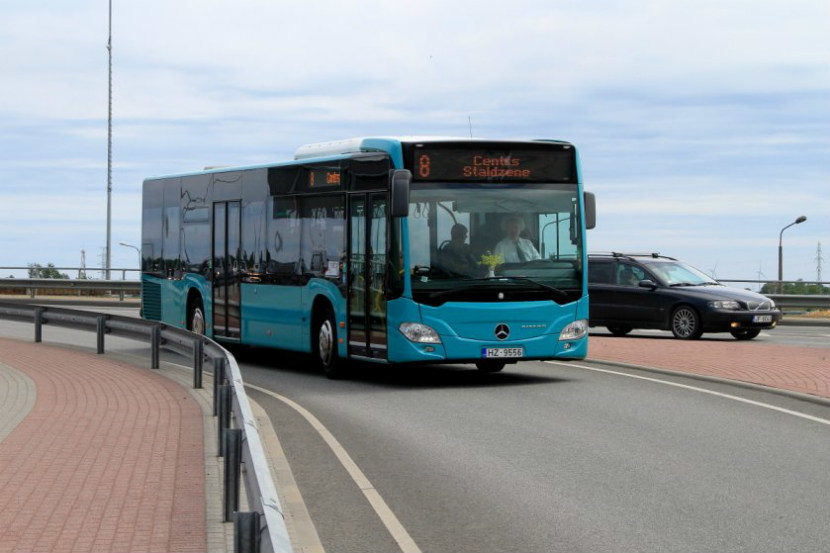 Click image for larger version  Name:	bus0.jpg Views:	1 Size:	91,2 kB ID:	1601129