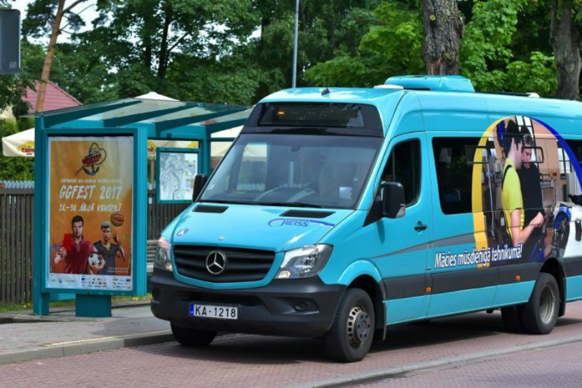 Click image for larger version  Name:	bus4.jpg Views:	1 Size:	158,7 kB ID:	1601130