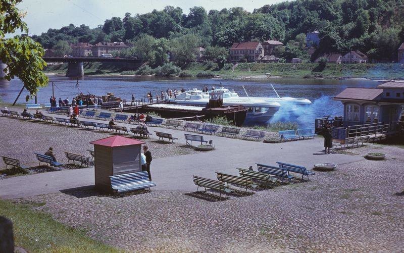 Click image for larger version

Name:	Kaunas.Senamiescio prieplauka.1973.jpg
Views:	1870
Size:	118,9 kB
ID:	1617103