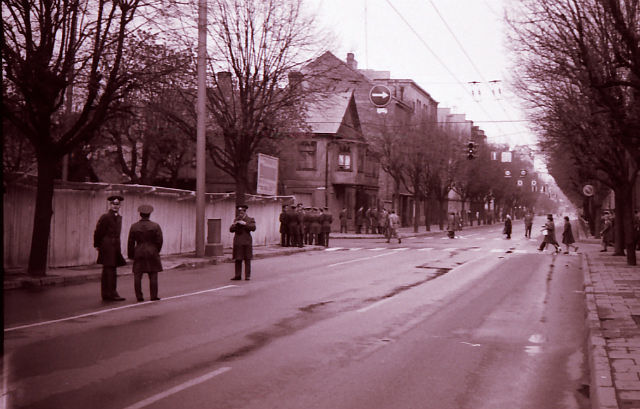 Click image for larger version

Name:	Kaunas.Donelaicio g.1975.jpg
Views:	599
Size:	60,3 kB
ID:	1619412