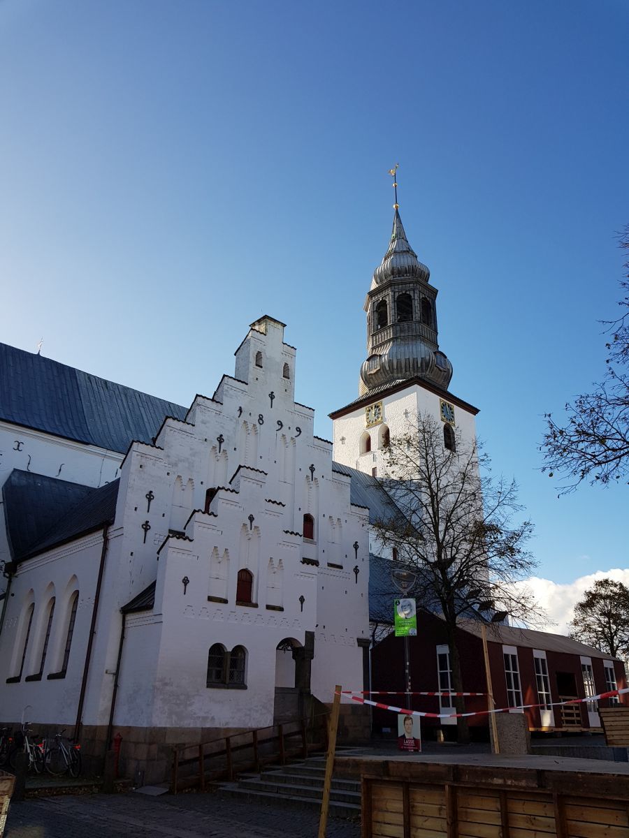 Click image for larger version

Name:	image_75215.jpg
Views:	44
Size:	136,9 kB
ID:	1627157