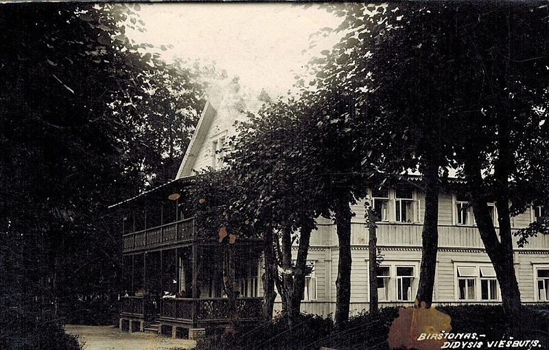 Click image for larger version

Name:	Birstonas.Didysis viesbutis 1927.jpg
Views:	548
Size:	324,0 kB
ID:	1683979