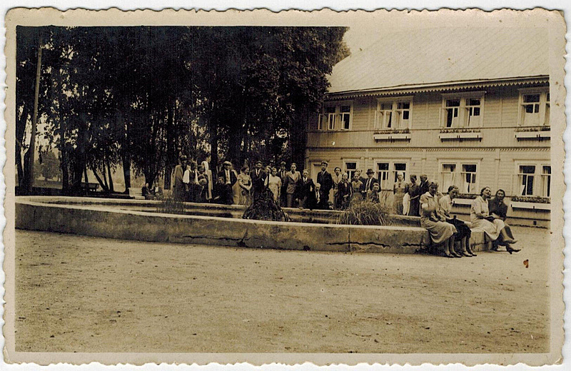 Click image for larger version

Name:	Druskininkai.Sanatorija 1920 1930.jpg
Views:	753
Size:	486,3 kB
ID:	1683981