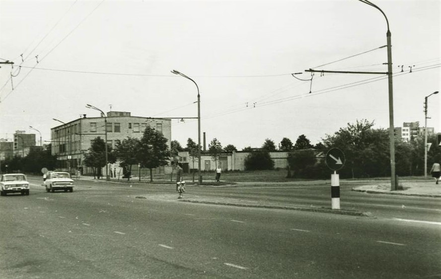 Click image for larger version

Name:	Kaunas.Ten kur Ortopedinis 1980.jpeg
Views:	1113
Size:	92,8 kB
ID:	1688284