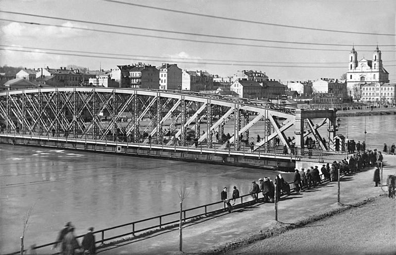 Click image for larger version

Name:	Vilnius.Potvynis 1931.Zaliasis tiltas.jpeg
Views:	526
Size:	453,3 kB
ID:	1697135