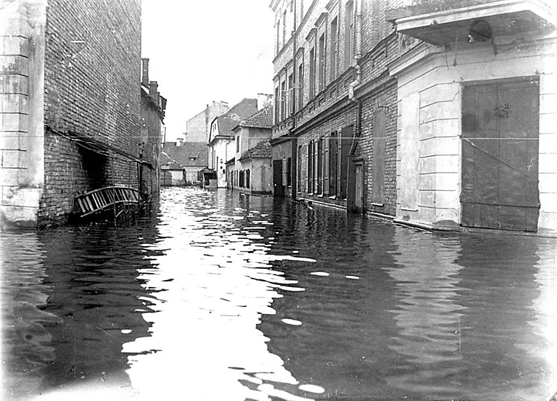 Click image for larger version  Name:	Vilniaus potvynis 1931-2.jpeg Views:	1 Size:	413,4 kB ID:	1697787