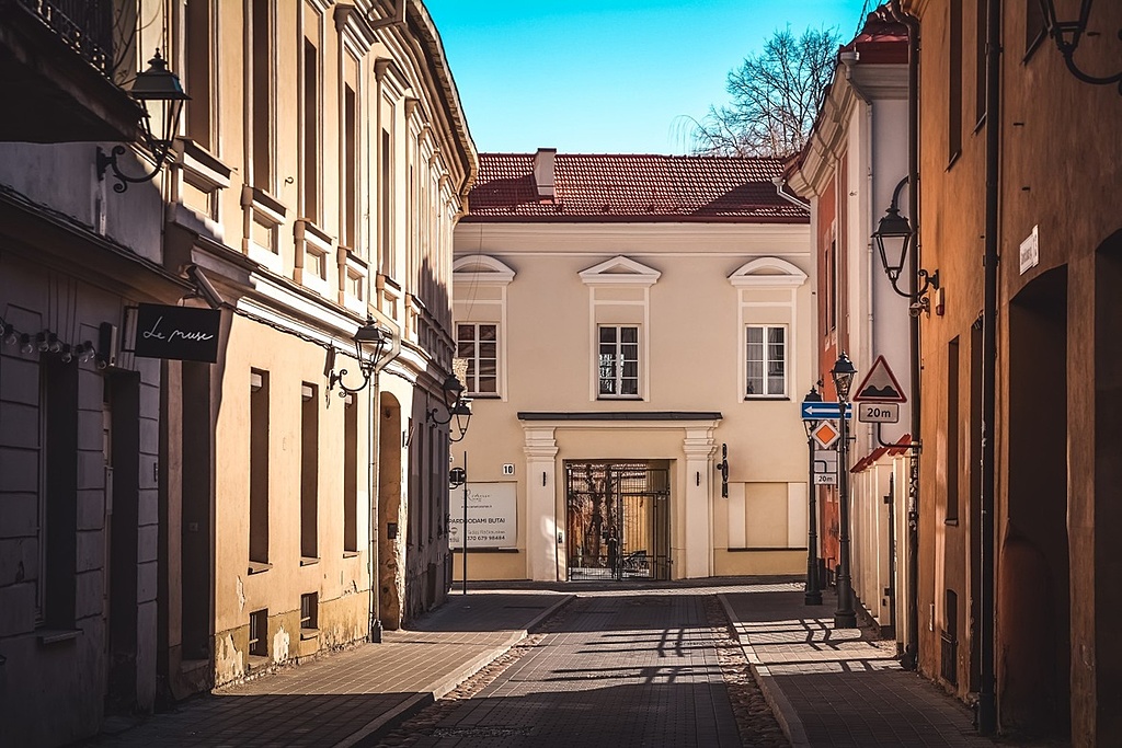 Click image for larger version

Name:	bokšto10-interjeras-17.jpg
Views:	95
Size:	312,3 kB
ID:	1714500