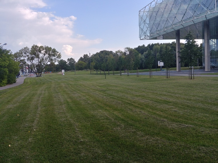Click image for larger version

Name:	20190724_173022_HDR.jpg
Views:	420
Size:	193,2 kB
ID:	1738225