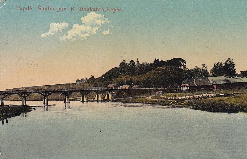 Click image for larger version

Name:	Papilė.Daukanto kapas.1916.jpg
Views:	393
Size:	304,7 kB
ID:	1762145