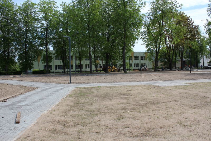 Click image for larger version

Name:	Ukmergė.Aikštė.1.JPG
Views:	697
Size:	124,1 kB
ID:	1808454