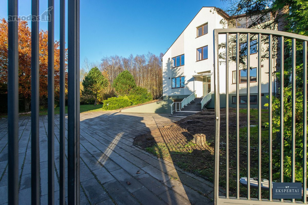 Click image for larger version

Name:	vilnius-lazdyneliai-ruko-g-3-kambariu-butas.jpg
Views:	2182
Size:	550,9 kB
ID:	1867703