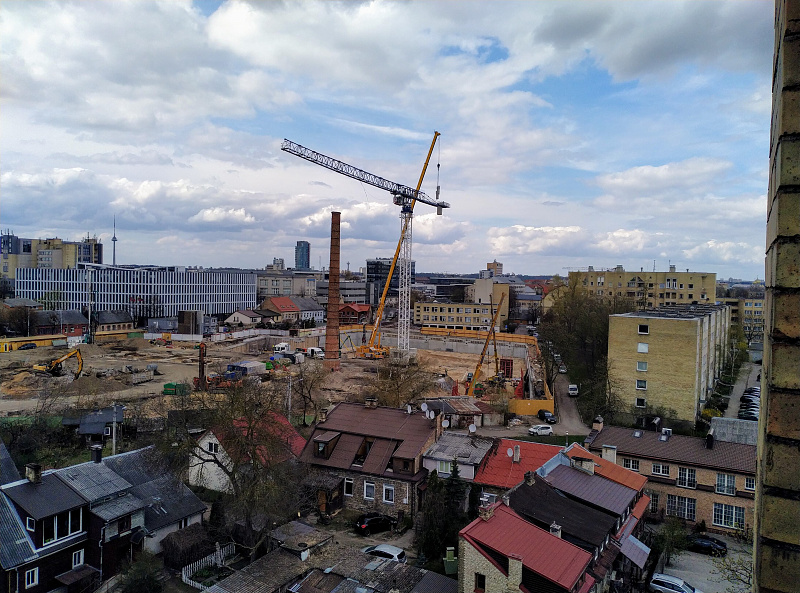 Click image for larger version

Name:	crane.jpg
Views:	1542
Size:	1,36 MB
ID:	1879796