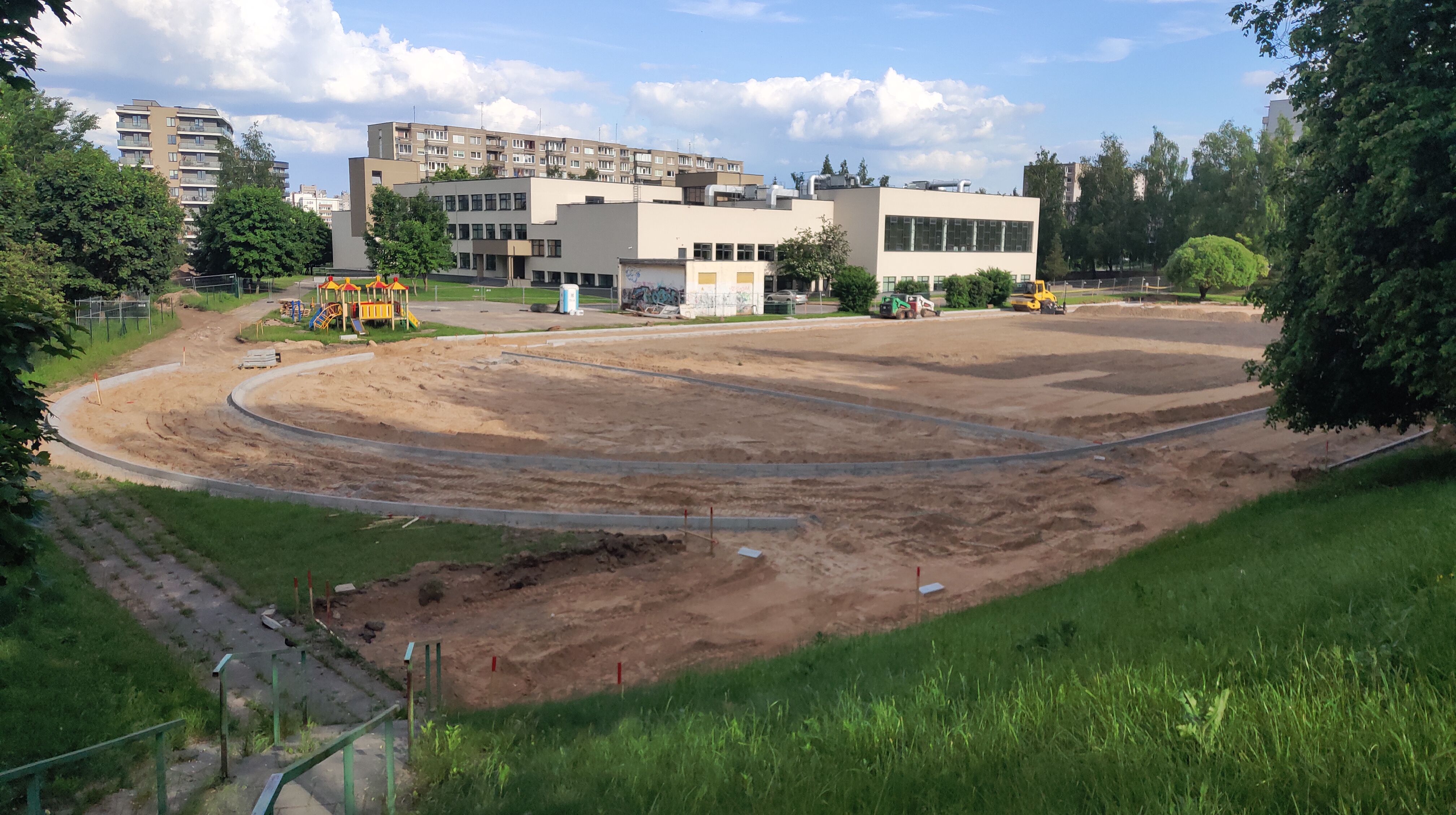 Click image for larger version

Name:	P10606-181522.jpg
Views:	1970
Size:	1,19 MB
ID:	1891825