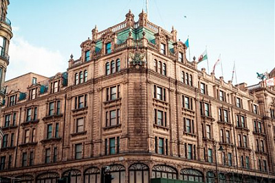 Click image for larger version

Name:	131500152-london-uk-september-5-2019-the-famous-harrods-department-store-at-knightsbridge-in-london-uk-.jpg
Views:	3181
Size:	40,2 kB
ID:	1915048