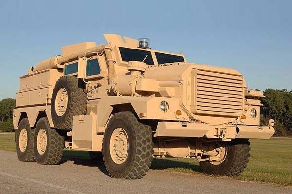 Click image for larger version

Name:	3-mastiff-2-vehicles.jpg
Views:	511
Size:	48,2 kB
ID:	1961212