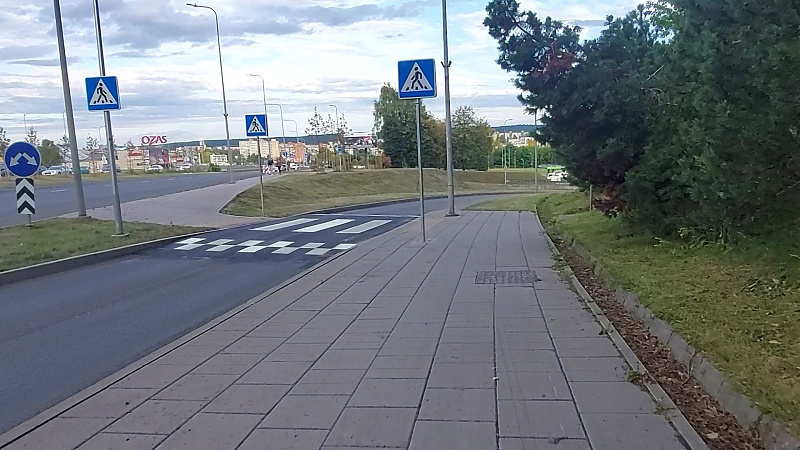 Click image for larger version

Name:	VideoCapture_20220915-222938.jpg
Views:	961
Size:	268,3 kB
ID:	1991878