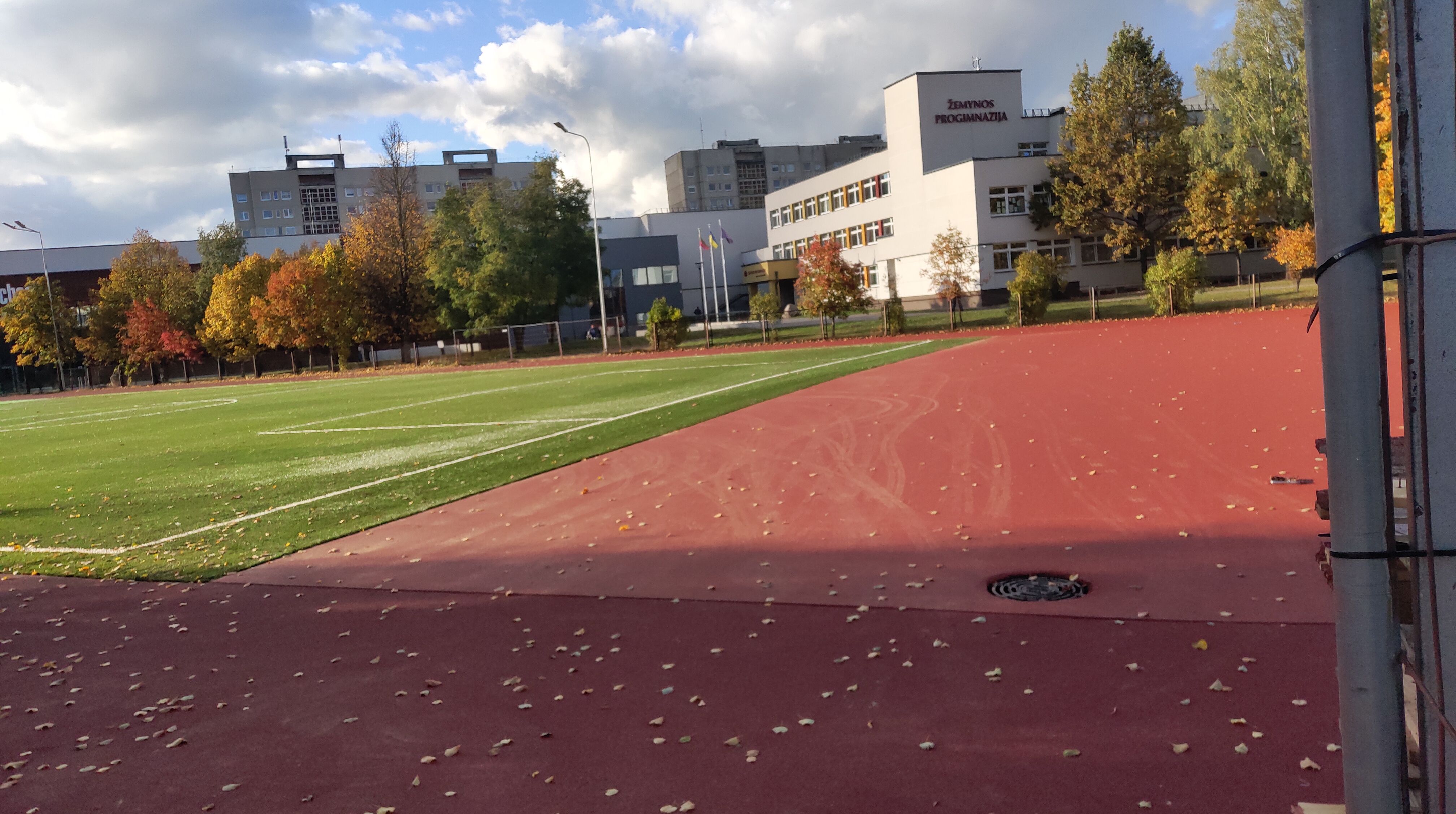 Click image for larger version

Name:	P21006-163451.jpg
Views:	1903
Size:	1,03 MB
ID:	1998084