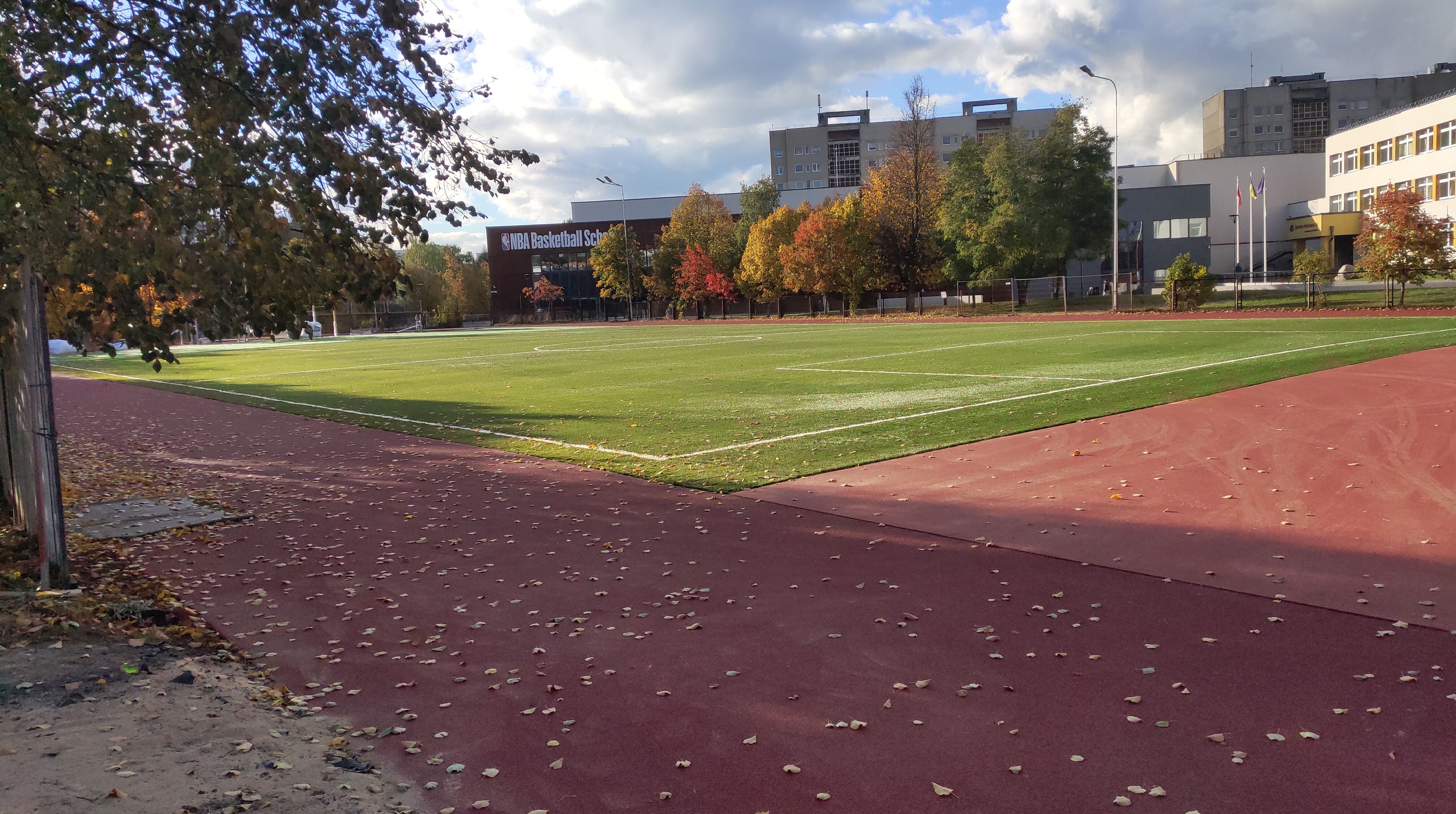 Click image for larger version

Name:	P21006-163447.jpg
Views:	1903
Size:	1,57 MB
ID:	1998089