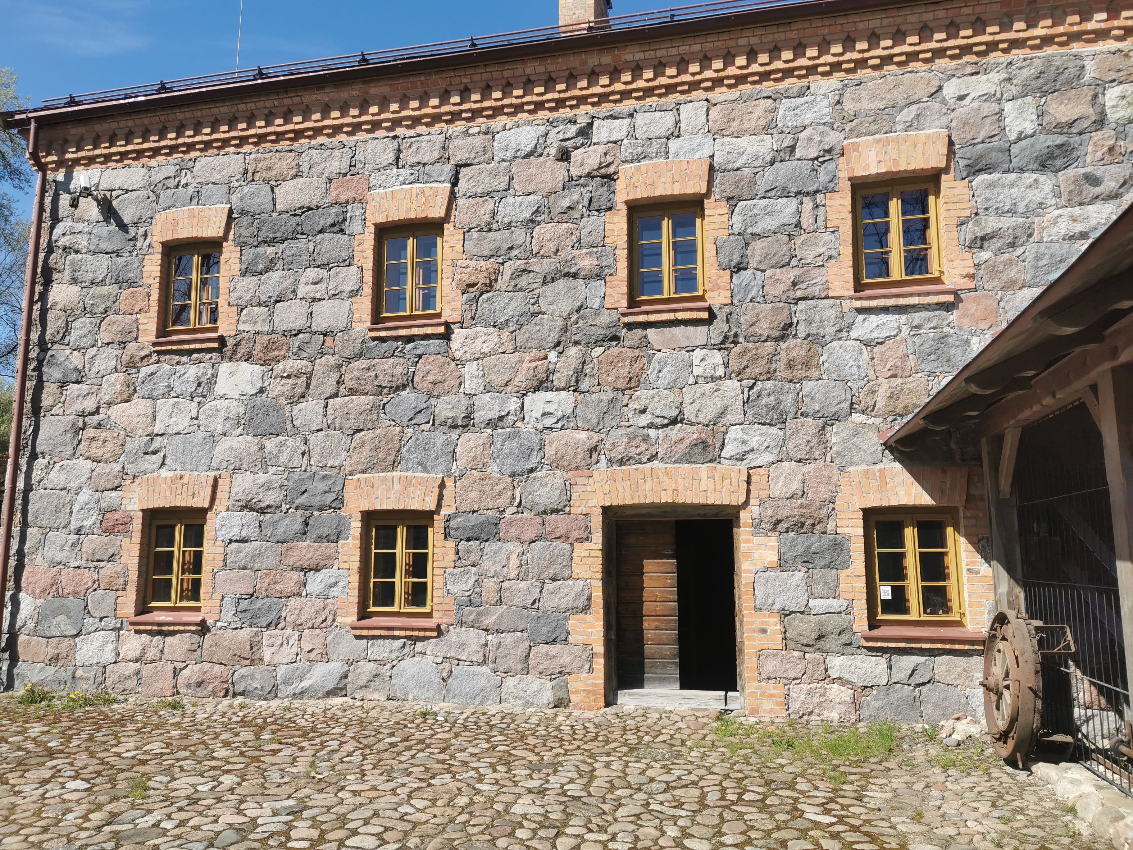 Click image for larger version

Name:	IMG_20230507_153751.jpg
Views:	177
Size:	2,61 MB
ID:	2079994