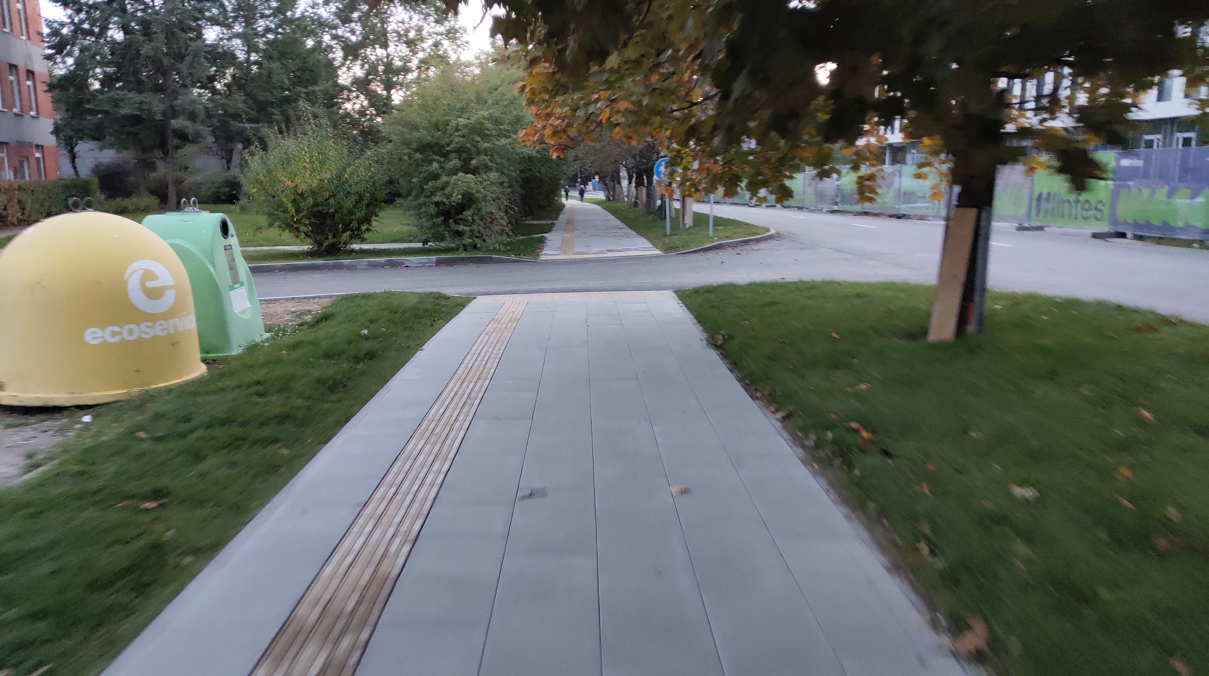 Click image for larger version

Name:	P31013-183327.jpg
Views:	675
Size:	1,04 MB
ID:	2082897