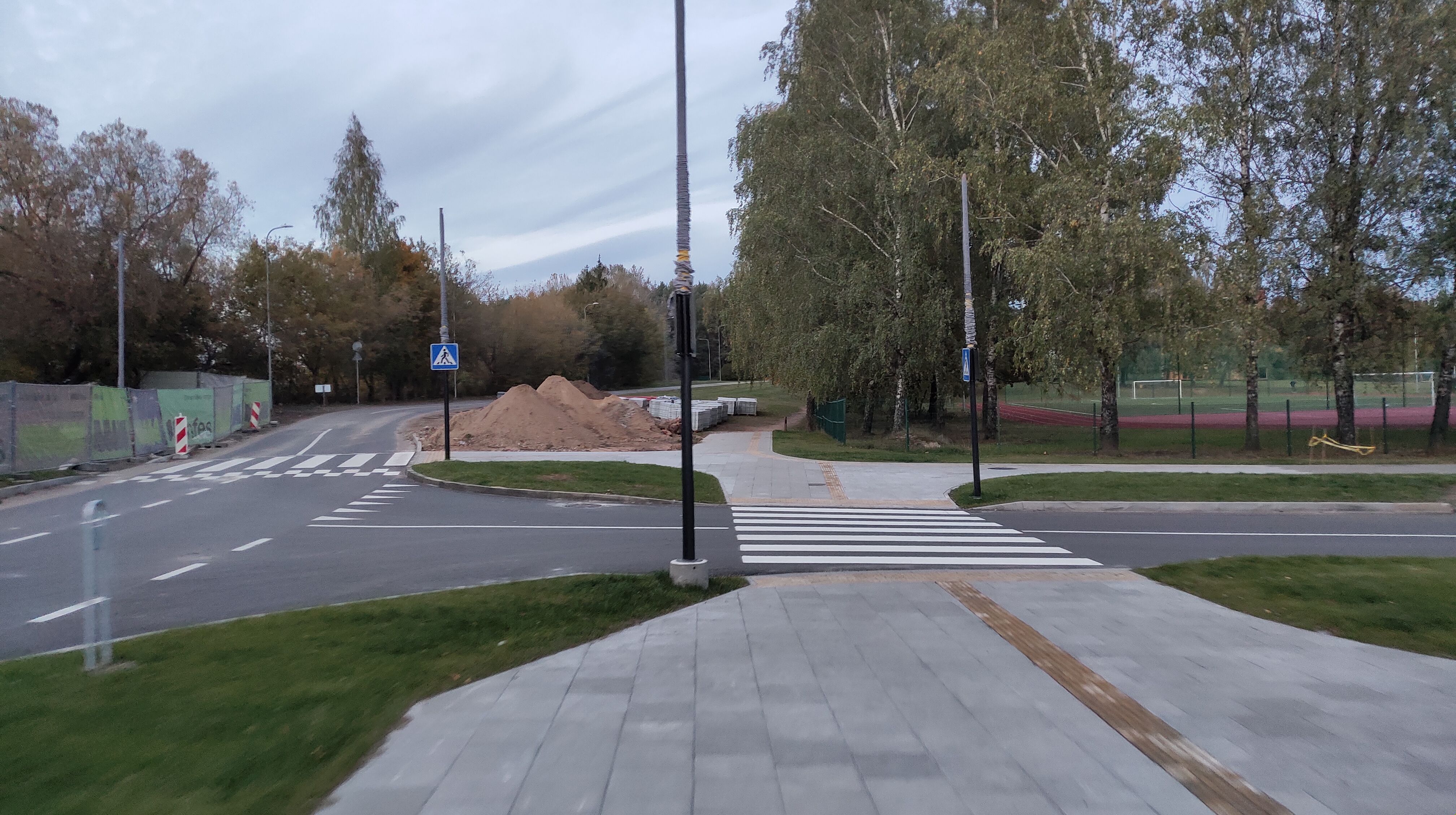 Click image for larger version

Name:	P31013-183900.jpg
Views:	644
Size:	1,37 MB
ID:	2082901