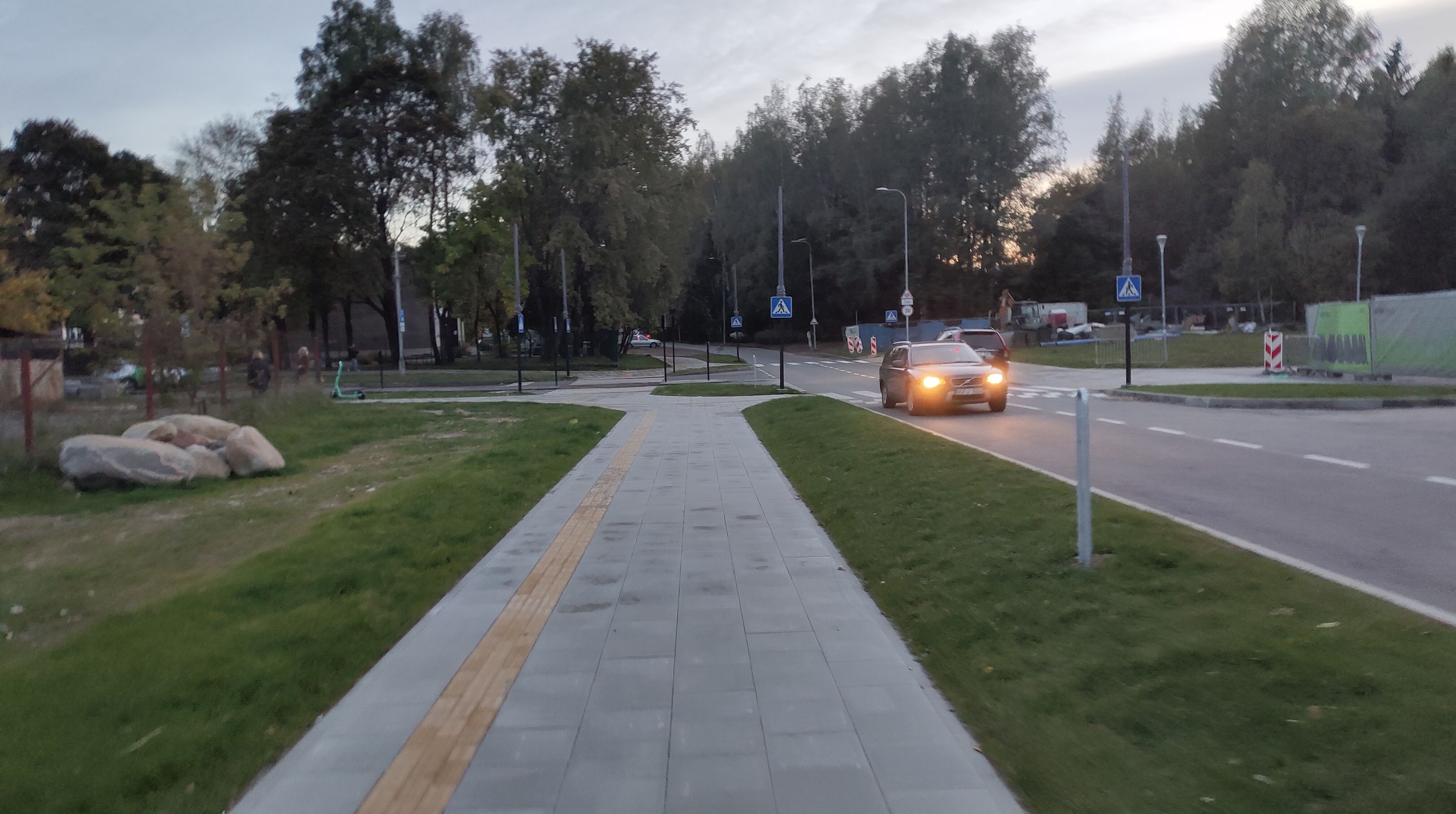 Click image for larger version

Name:	P31013-183514.jpg
Views:	637
Size:	1,08 MB
ID:	2082902