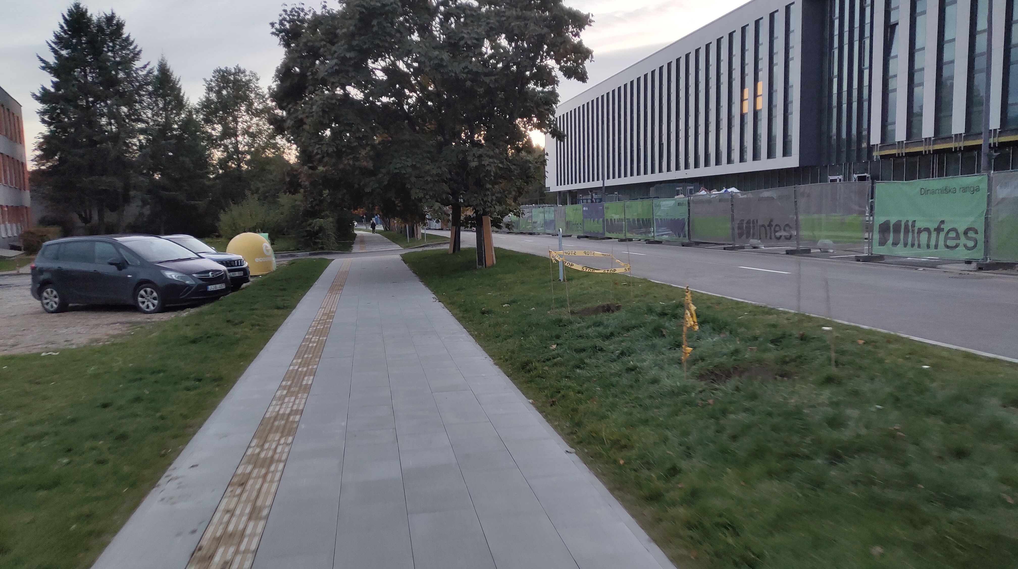 Click image for larger version

Name:	P31013-183318.jpg
Views:	633
Size:	1,22 MB
ID:	2082906