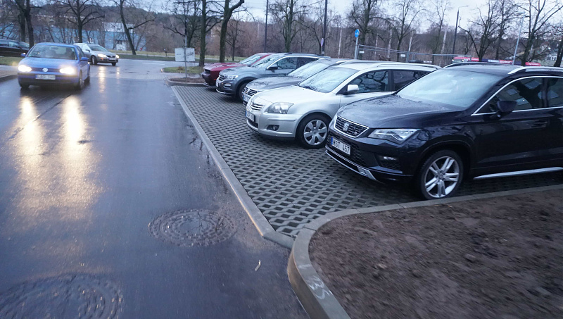 Click image for larger version

Name:	2024-12-31 15val 48min 10sek.JPG
Views:	1020
Size:	619,0 kB
ID:	2173833