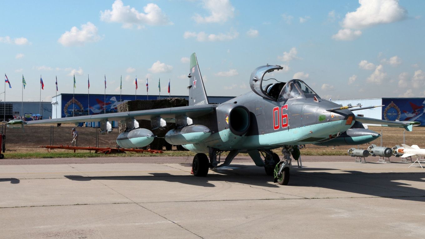 Click image for larger version

Name:	Sukhoi_Su-25SM_2.jpg
Views:	377
Size:	128,3 kB
ID:	2182136
