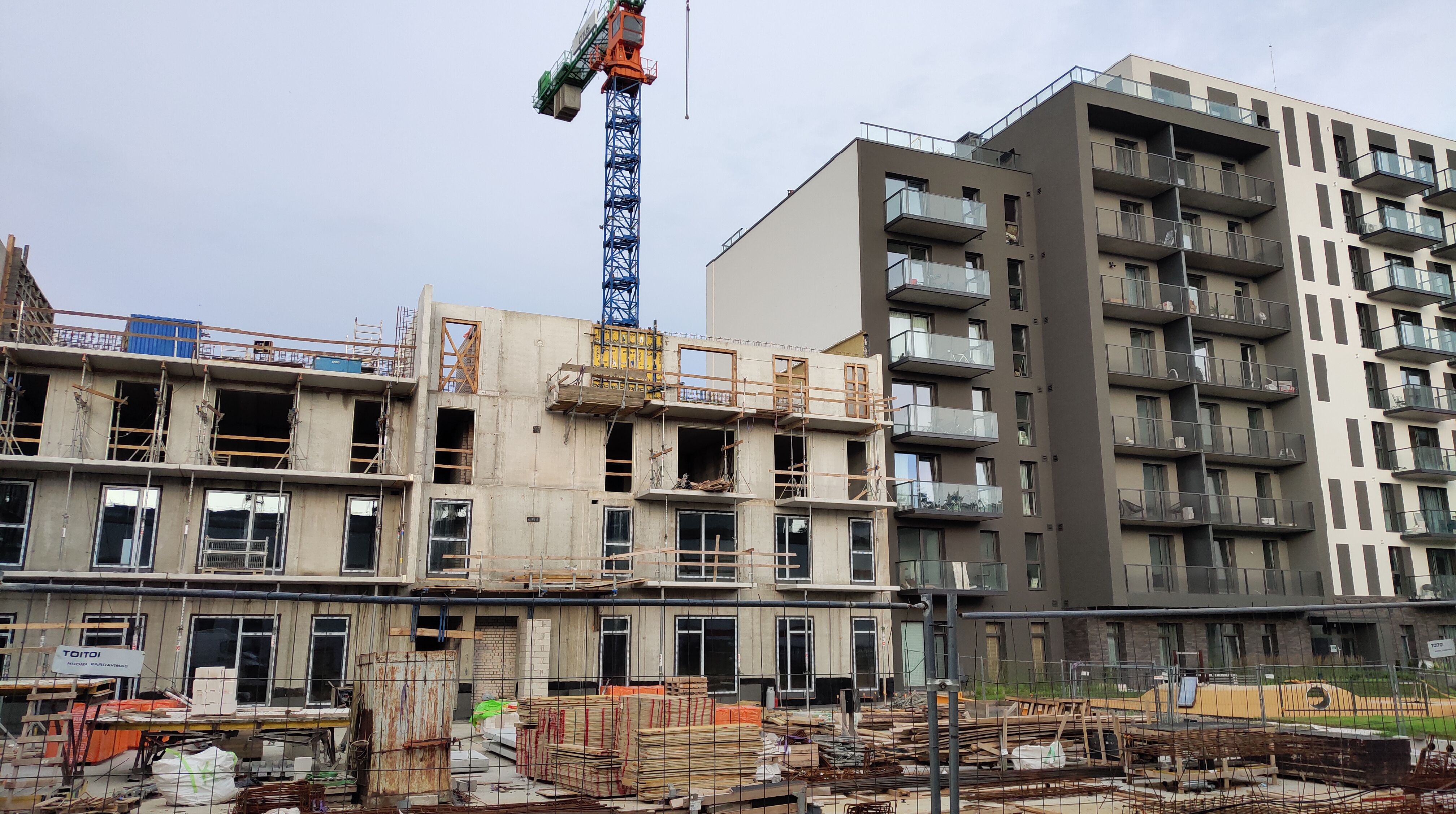 Click image for larger version

Name:	P50719-194853.jpg
Views:	434
Size:	1,35 MB
ID:	2211754