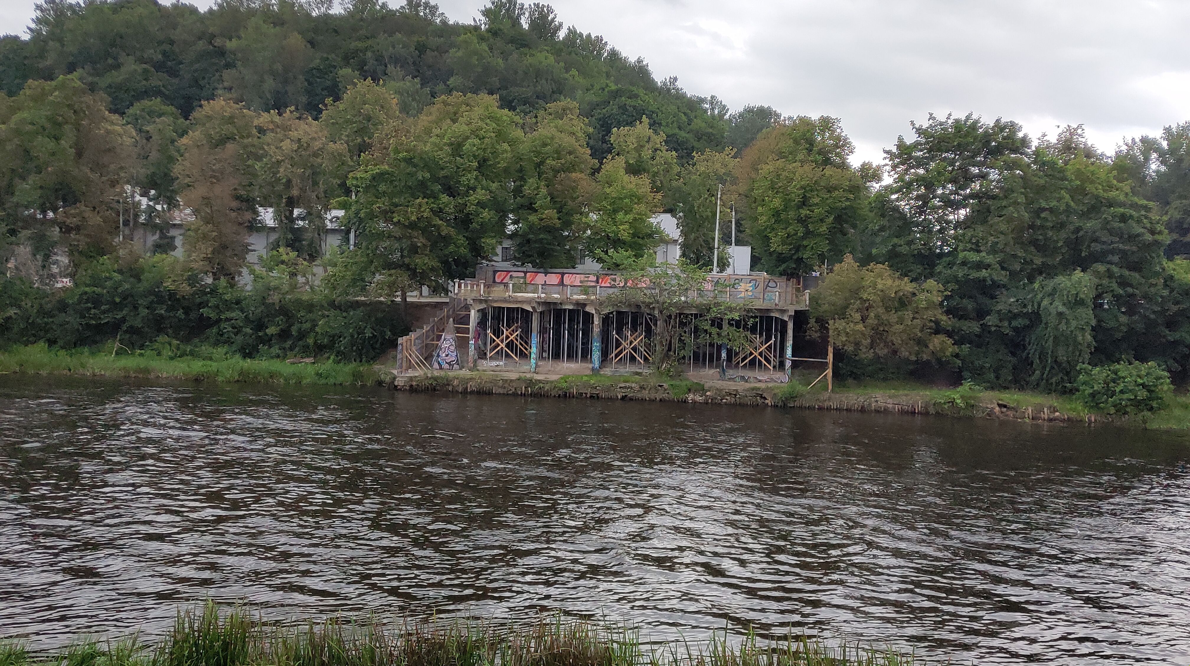 Click image for larger version

Name:	P50816-182319.jpg
Views:	1947
Size:	1,81 MB
ID:	2216082