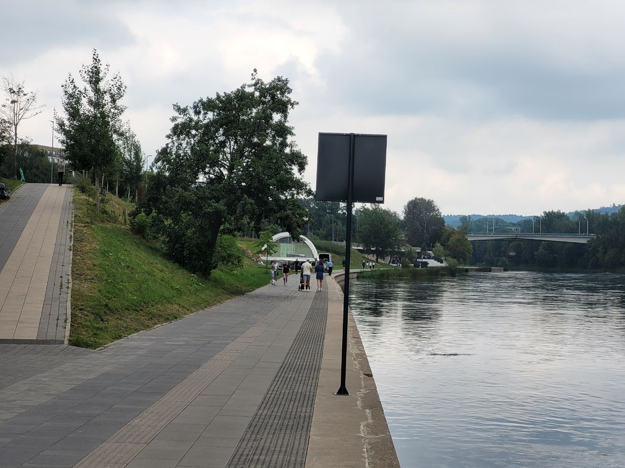 Click image for larger version

Name:	photo_2025-09-04_12-51-46.jpg
Views:	406
Size:	203,3 kB
ID:	2218506