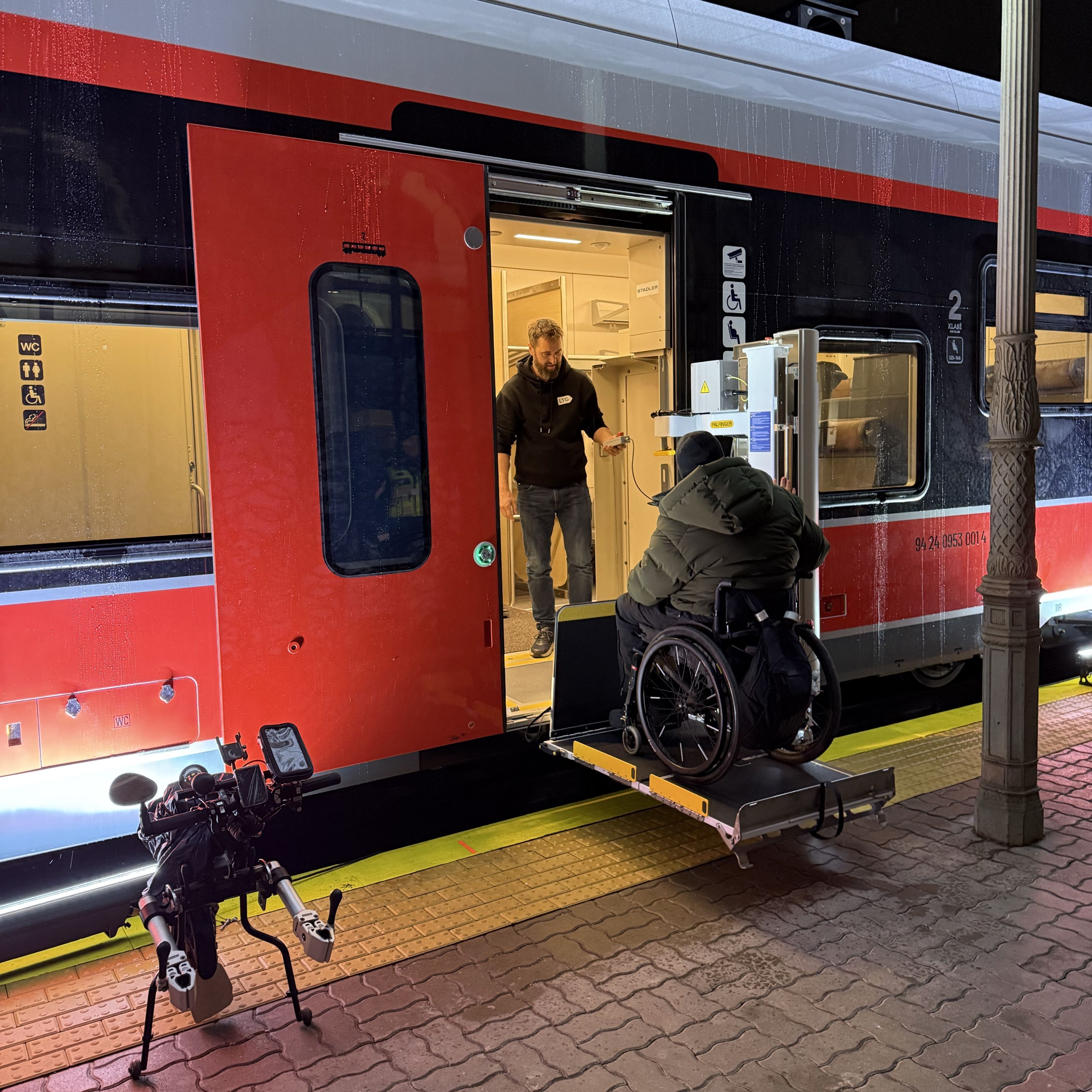 Click image for larger version

Name:	IMG_2464.jpg
Views:	325
Size:	1,25 MB
ID:	2227480