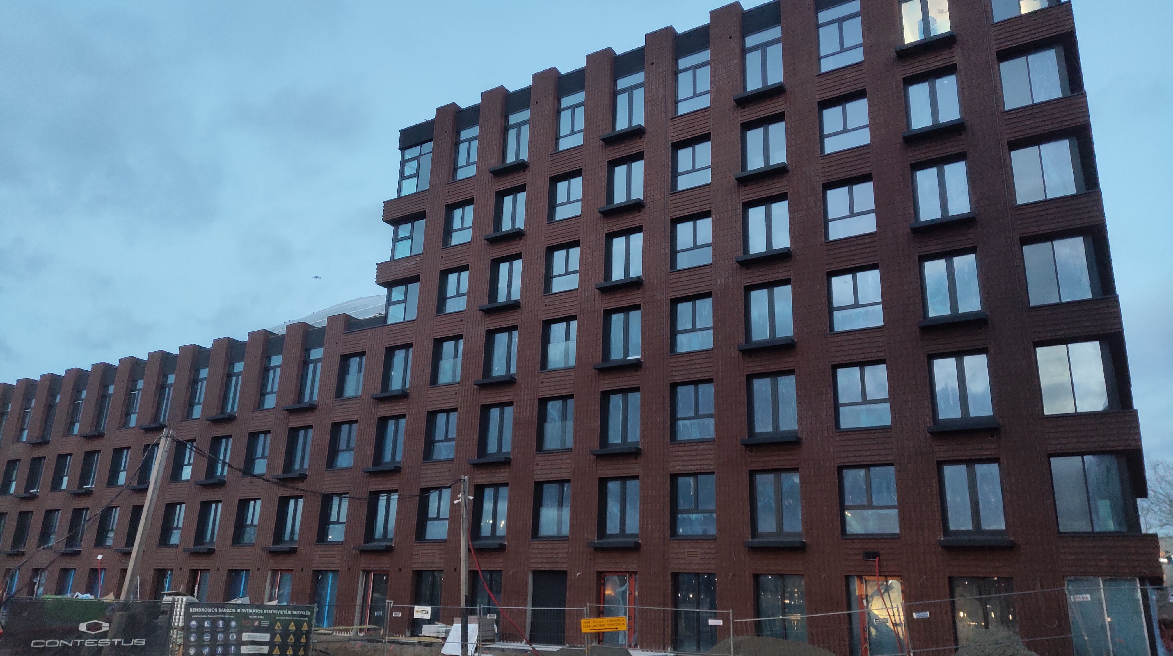 Click image for larger version

Name:	P51118-163811.jpg
Views:	401
Size:	992,4 kB
ID:	2230535