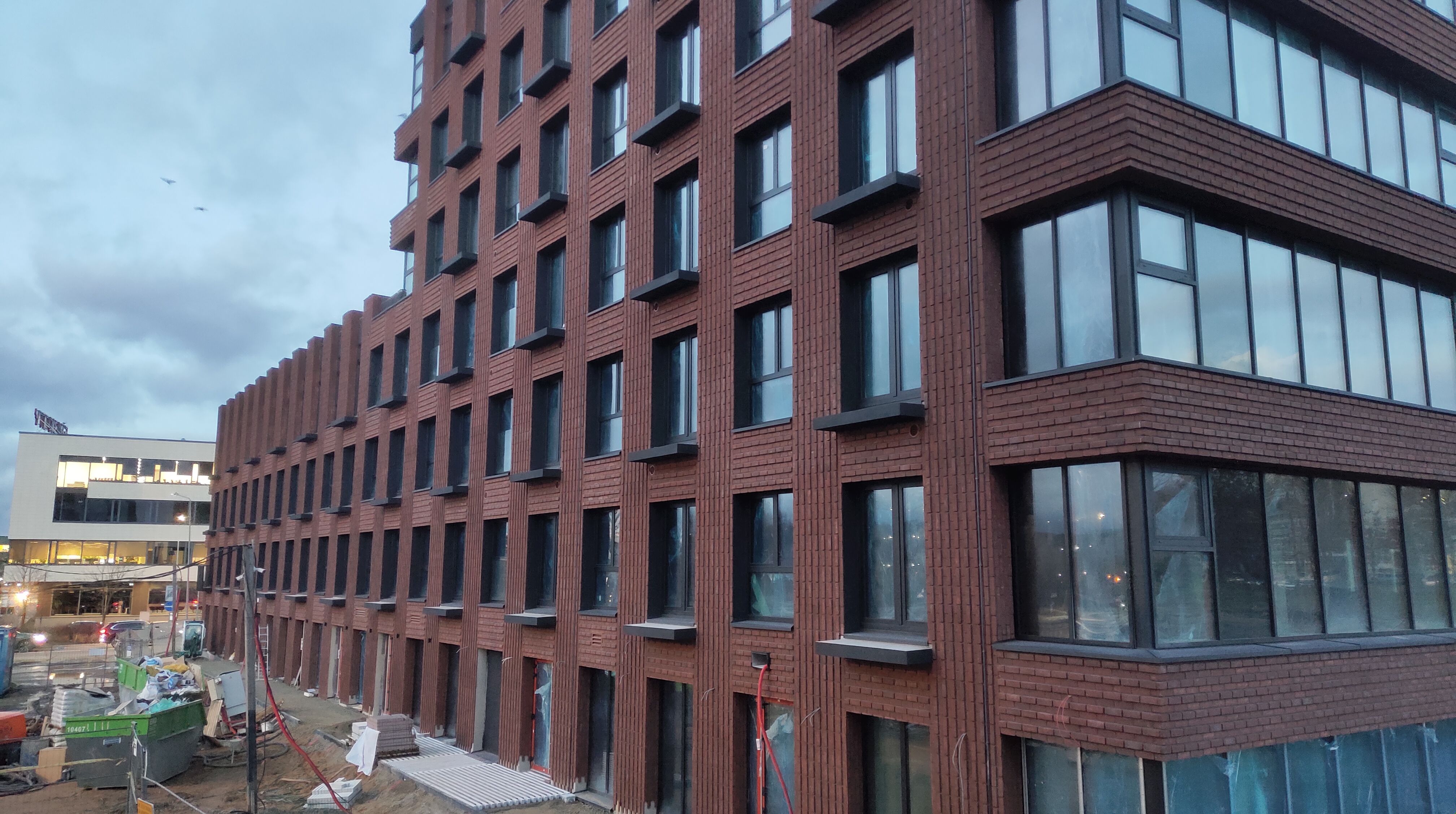 Click image for larger version

Name:	P51118-163733.jpg
Views:	400
Size:	1,14 MB
ID:	2230538