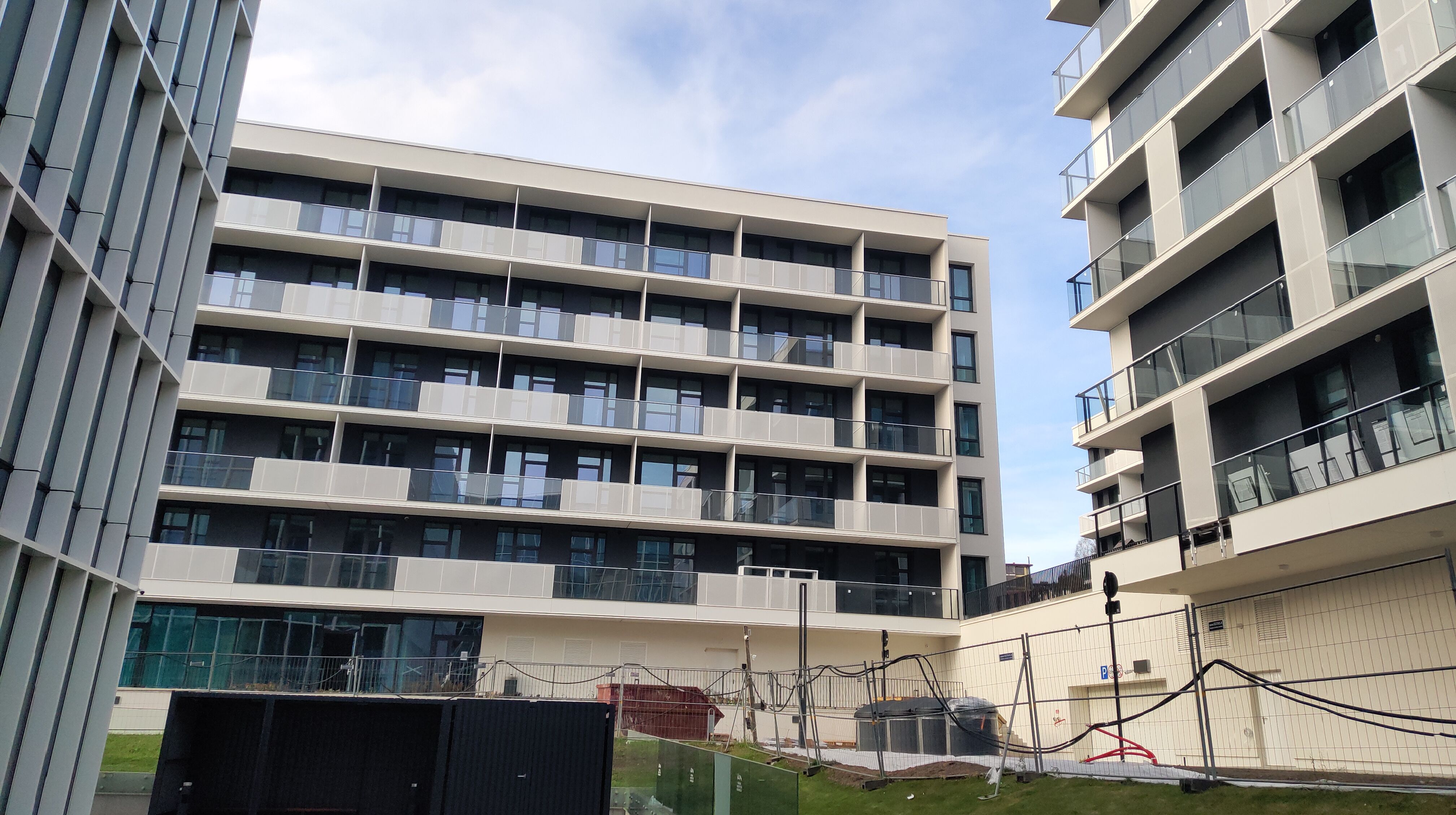 Click image for larger version

Name:	P51116-134642.jpg
Views:	13
Size:	1,14 MB
ID:	2231898