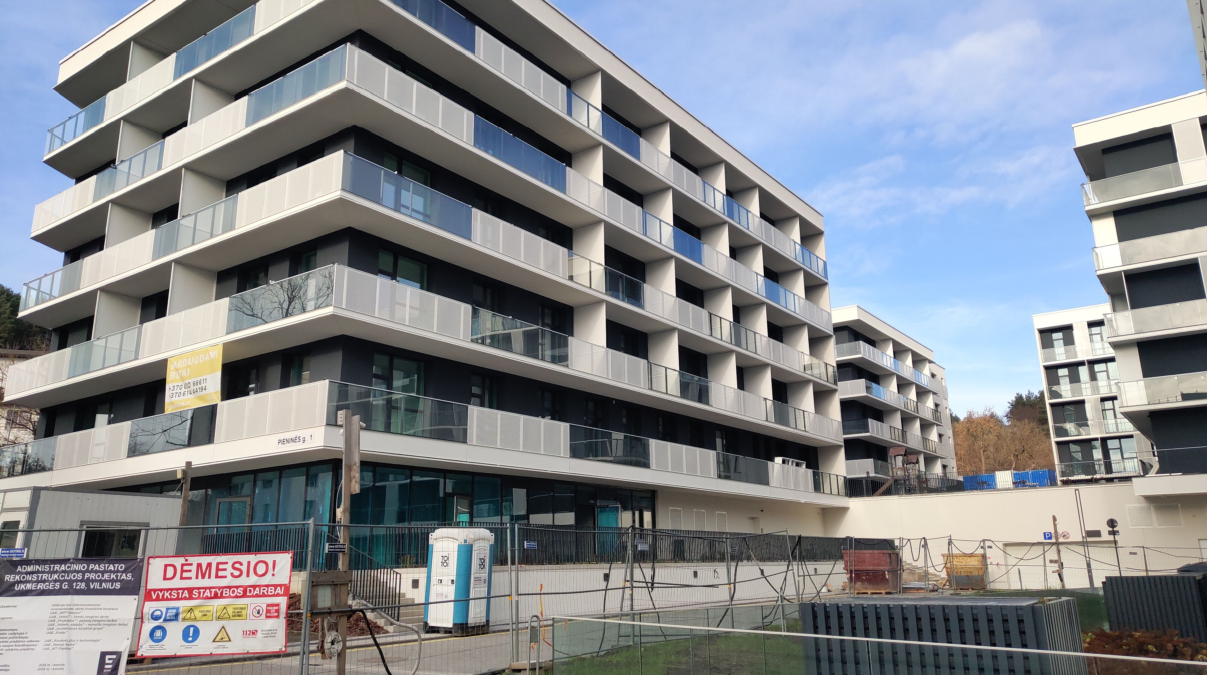 Click image for larger version

Name:	P51116-134555.jpg
Views:	13
Size:	1,27 MB
ID:	2231900