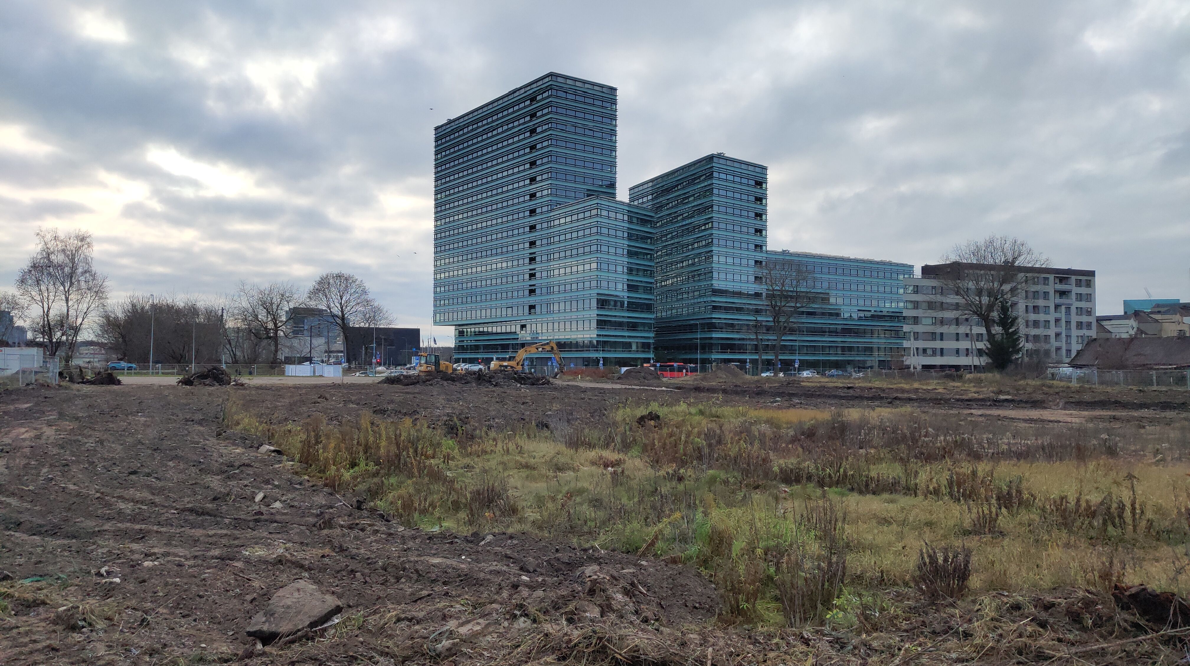 Click image for larger version

Name:	P51116-142245.jpg
Views:	546
Size:	1,49 MB
ID:	2232122