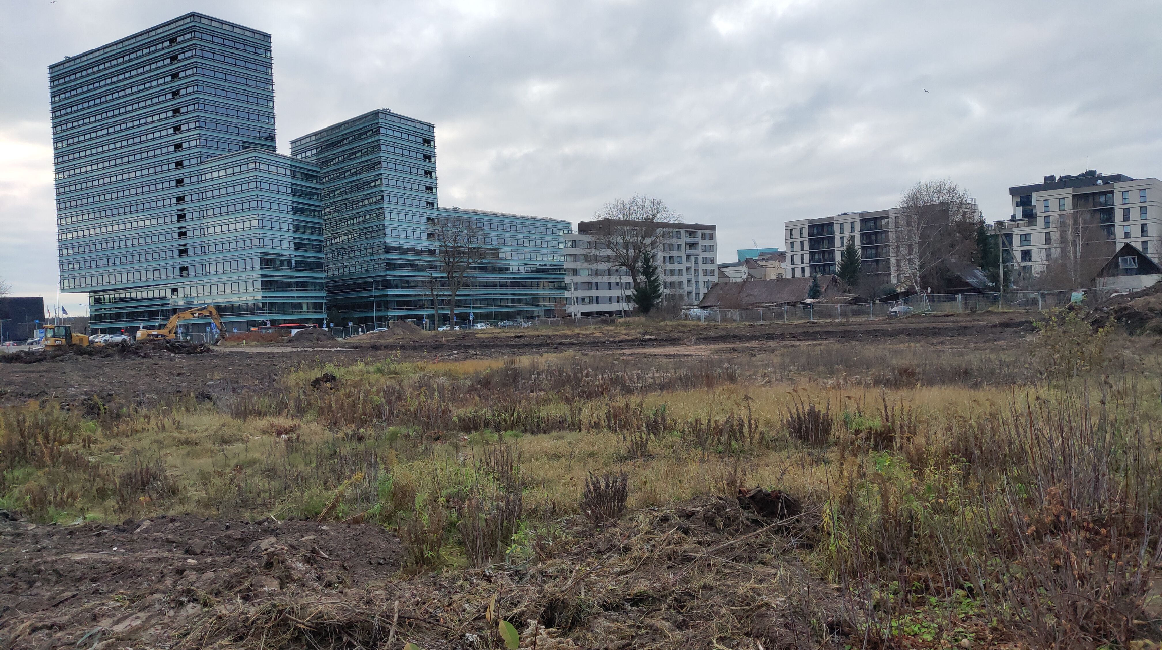 Click image for larger version

Name:	P51116-142247.jpg
Views:	545
Size:	1,73 MB
ID:	2232124