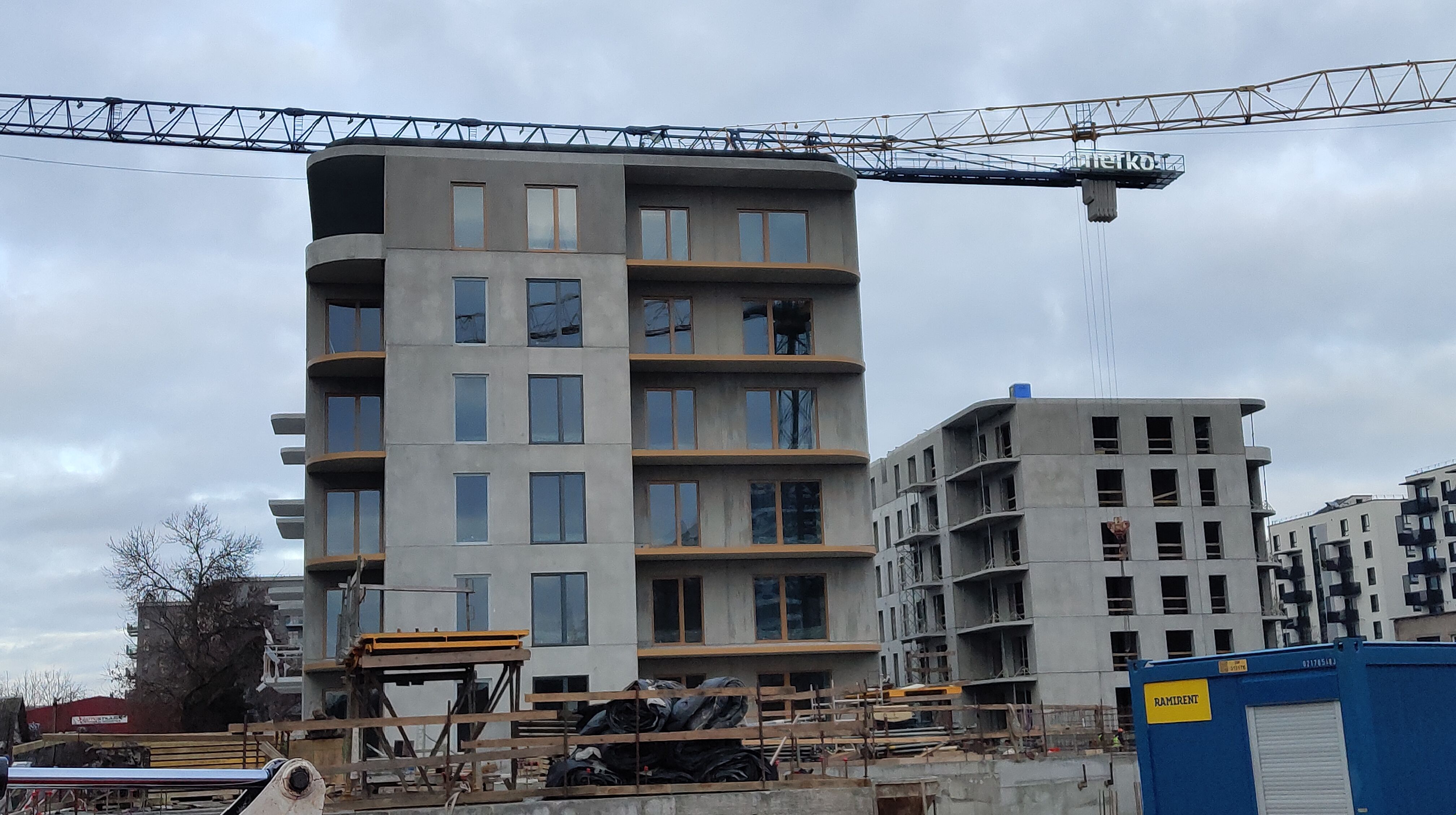 Click image for larger version

Name:	P51116-141830.jpg
Views:	68
Size:	1004,7 kB
ID:	2232863