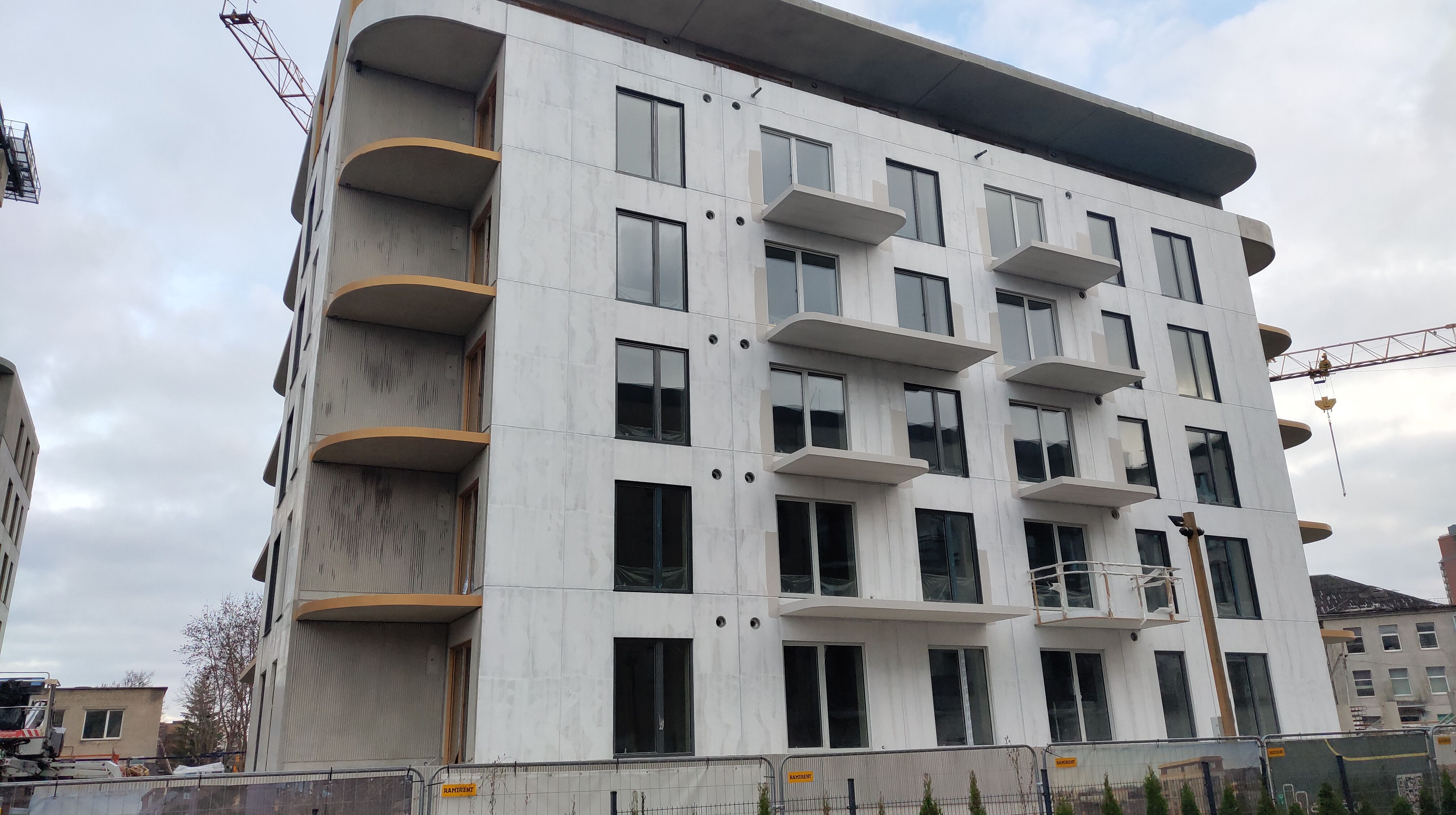 Click image for larger version

Name:	P51116-142013.jpg
Views:	68
Size:	958,4 kB
ID:	2232864