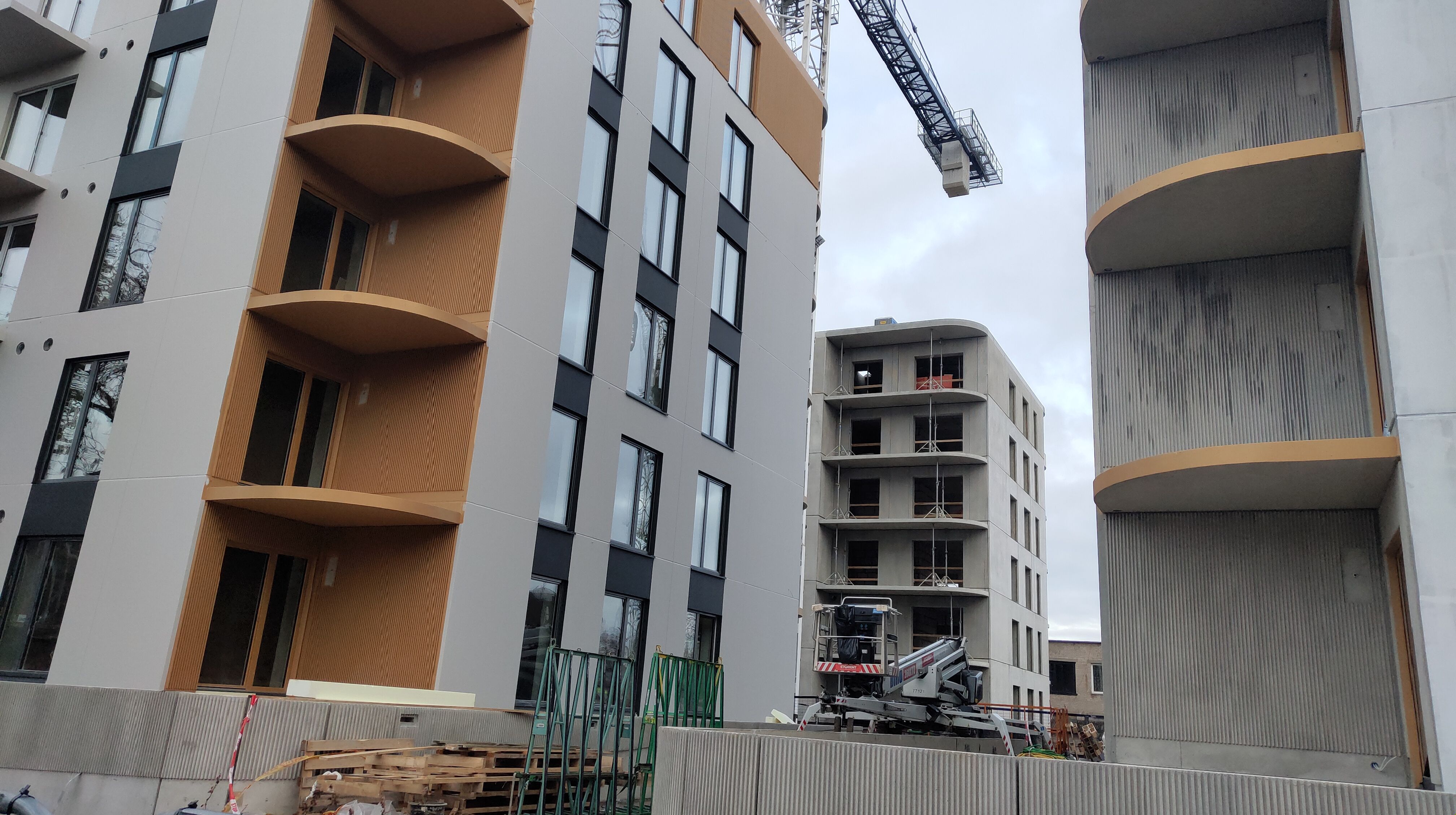 Click image for larger version

Name:	P51116-141958.jpg
Views:	68
Size:	1,13 MB
ID:	2232871