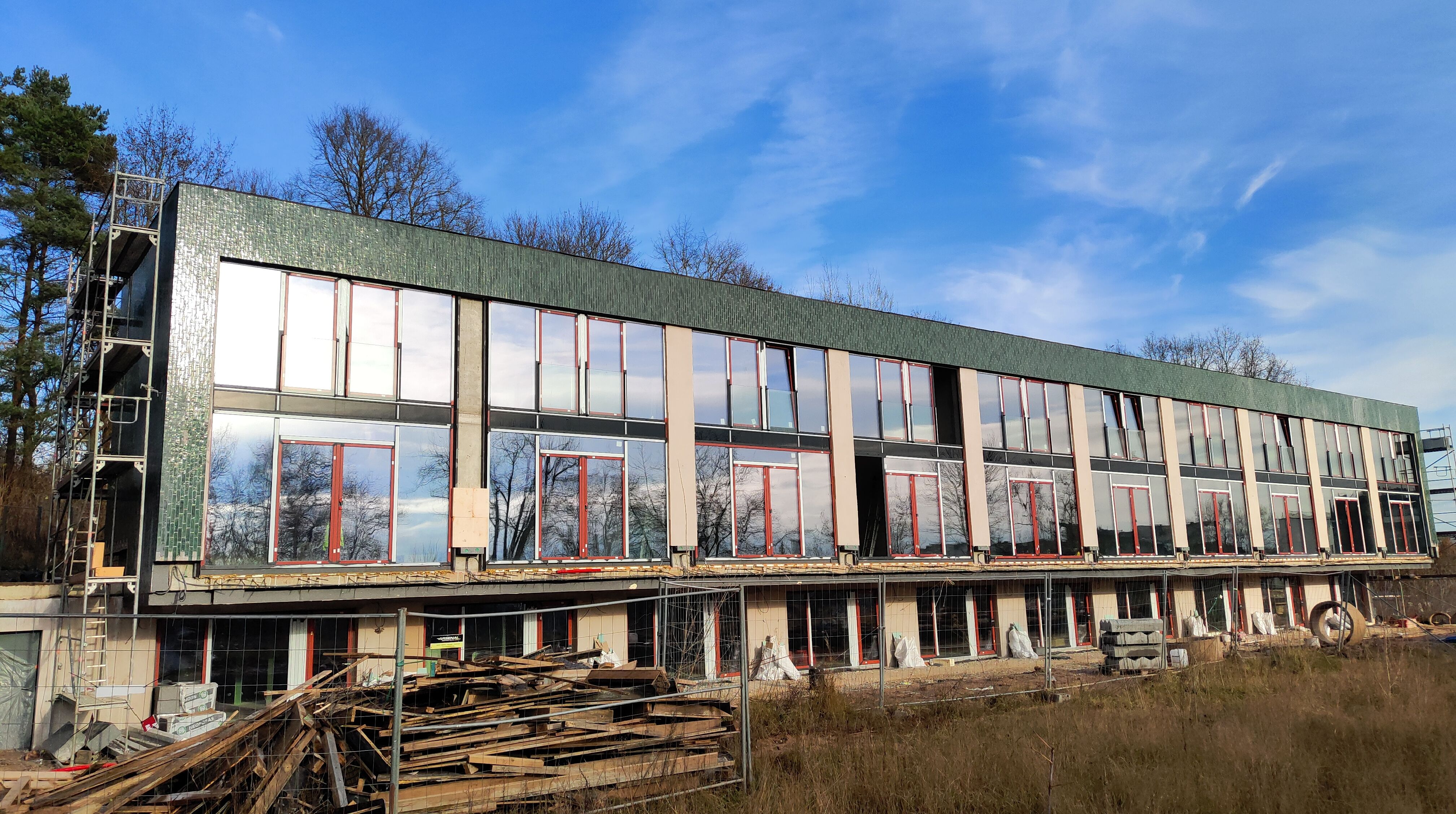 Click image for larger version

Name:	P51116-134027.jpg
Views:	459
Size:	1,65 MB
ID:	2233177