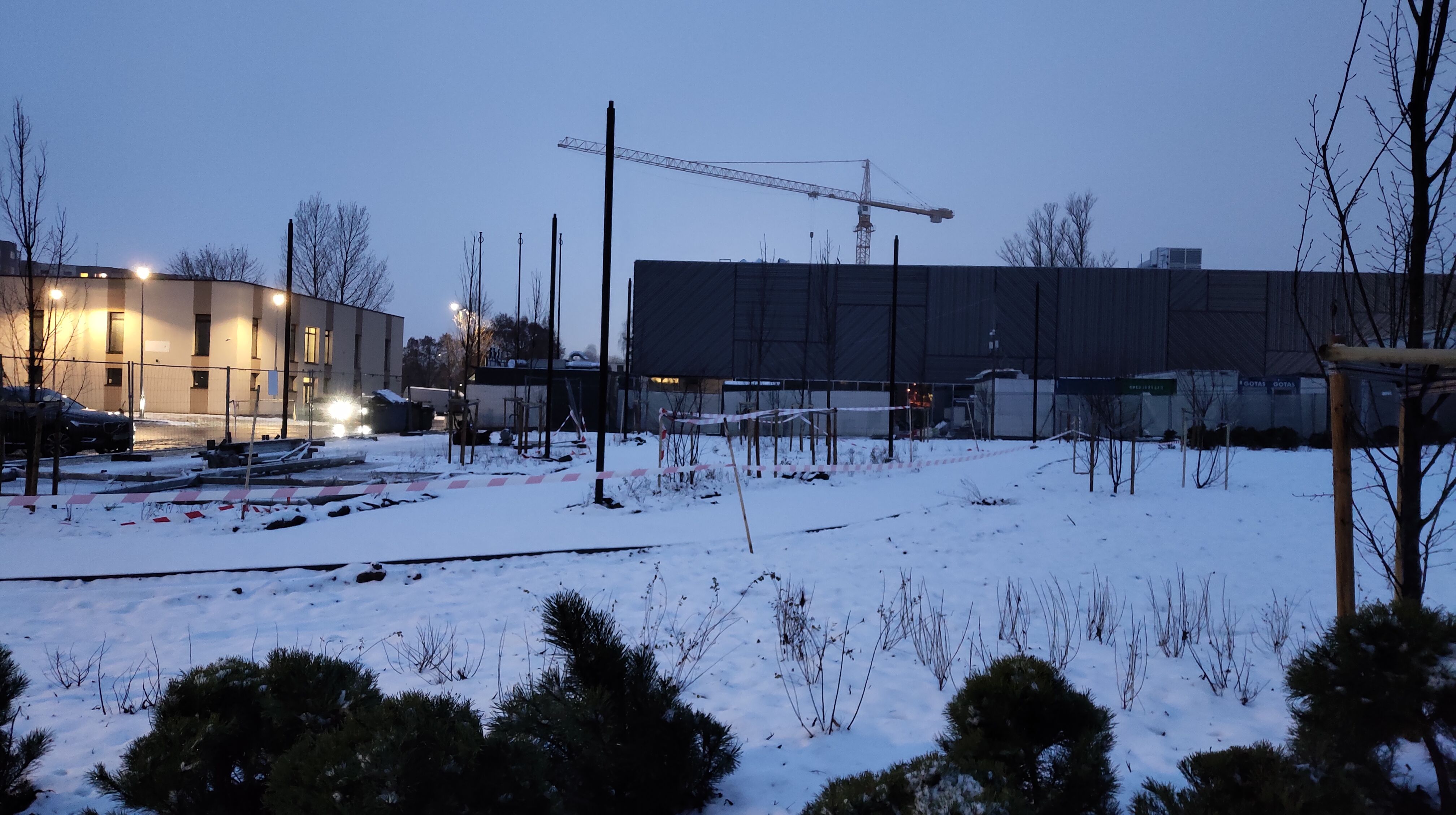 Click image for larger version

Name:	P51214-163229.jpg
Views:	274
Size:	941,6 kB
ID:	2235033