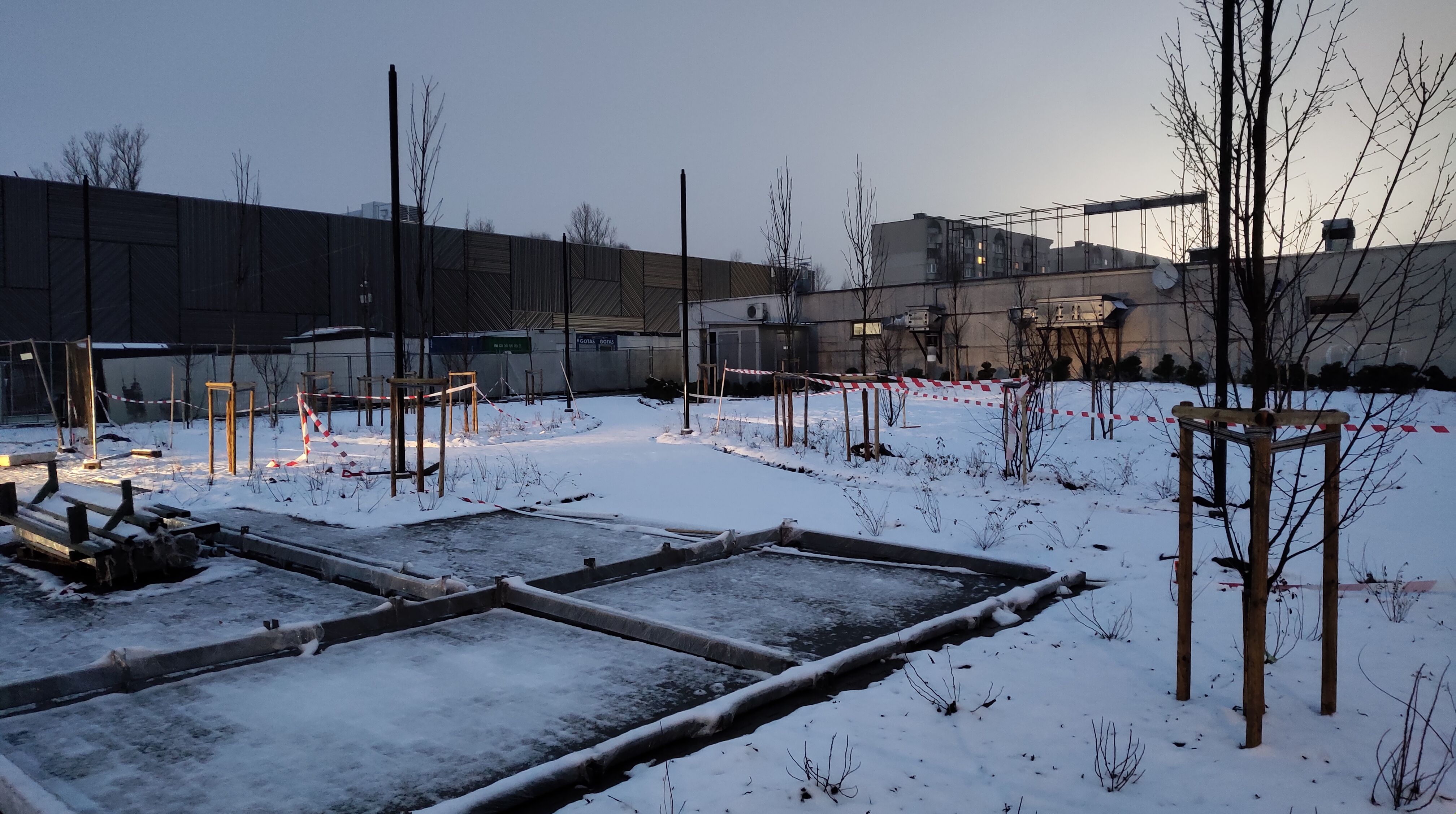 Click image for larger version

Name:	P51214-163326.jpg
Views:	272
Size:	1,10 MB
ID:	2235036