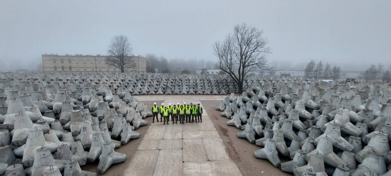 Click image for larger version

Name:	G8cmppzXIAAwfIt?format=jpg&amp;name=large.jpg
Views:	128
Size:	152,8 kB
ID:	2235546