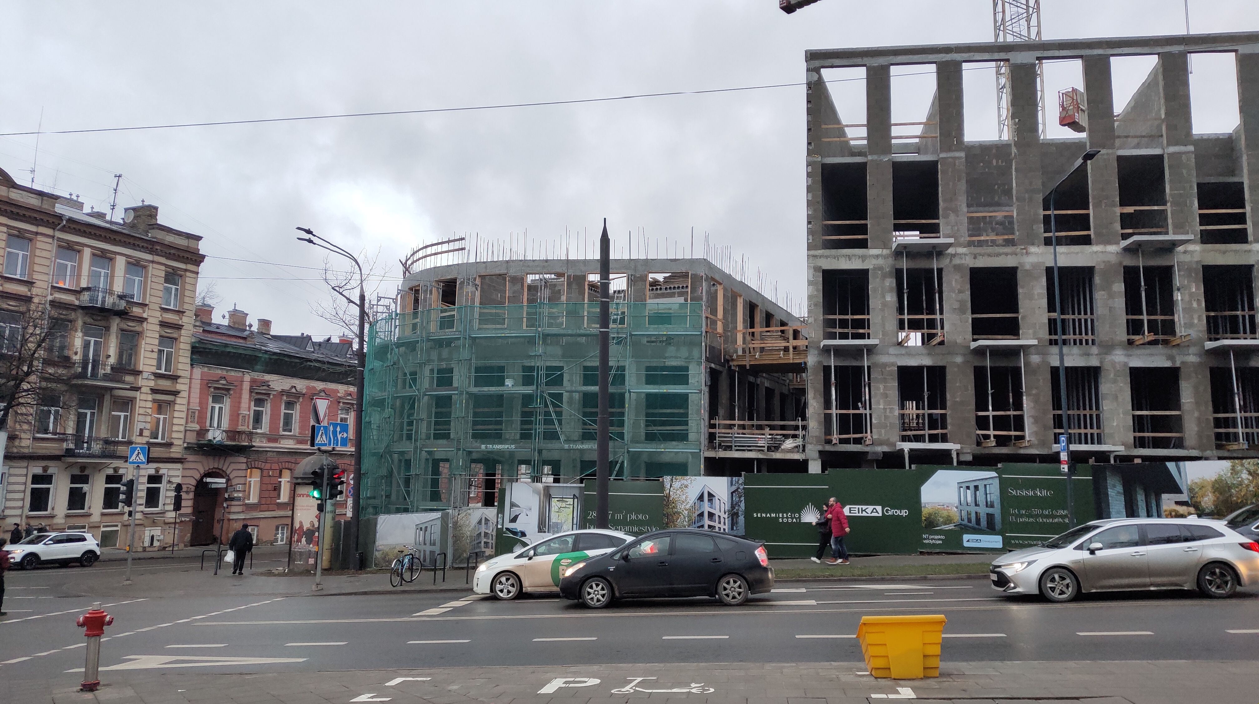 Click image for larger version

Name:	P51221-154602.jpg
Views:	330
Size:	1,15 MB
ID:	2235695